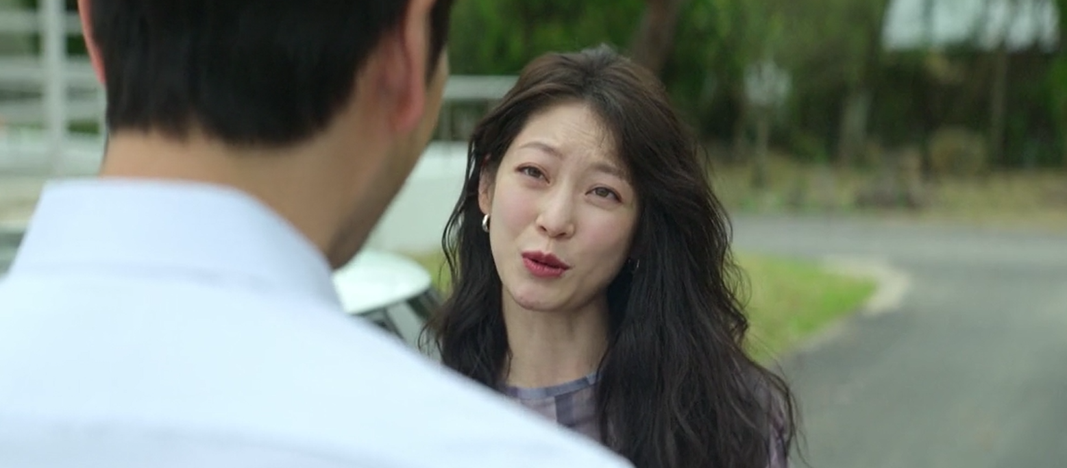 Yu-jeong came to pickup his frined