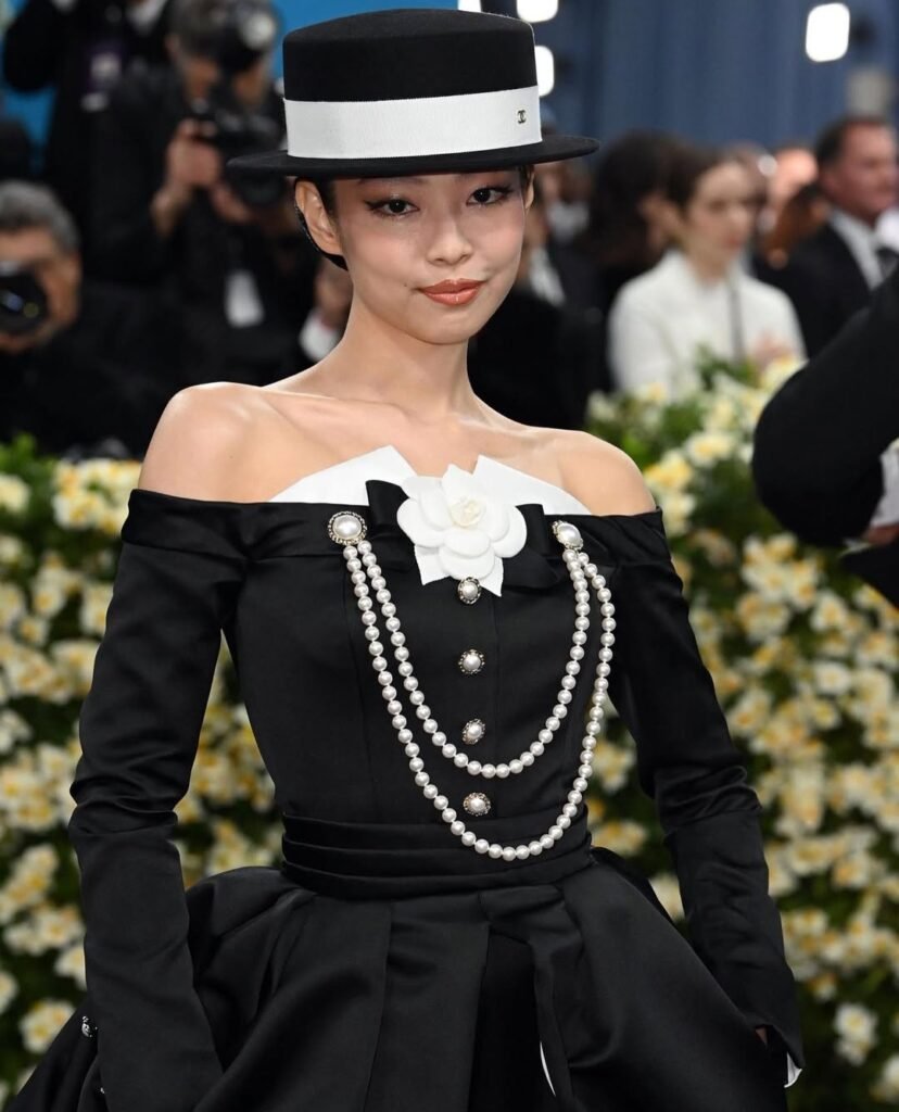 Blackpink’s Jennie British royal-inspired Met Gala look