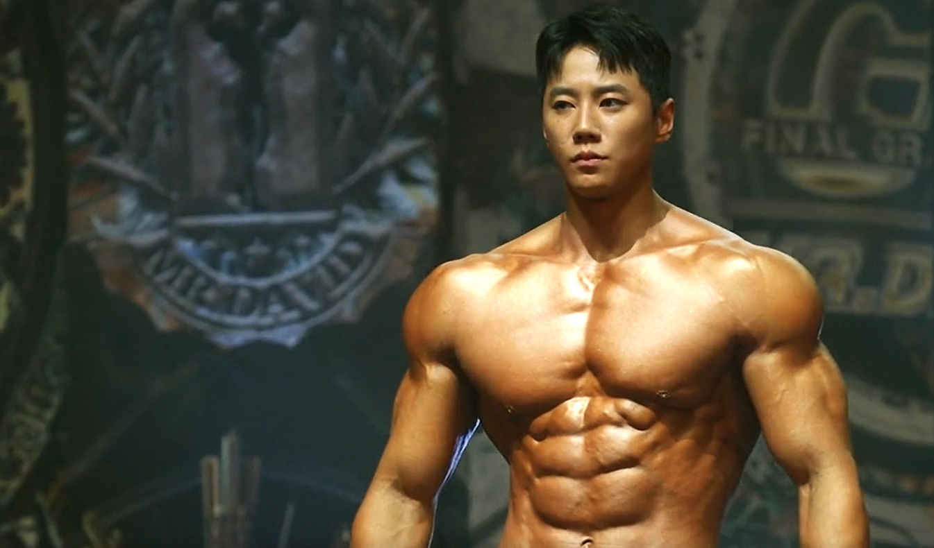 pump up the healthy love LeeJun-young's fit body